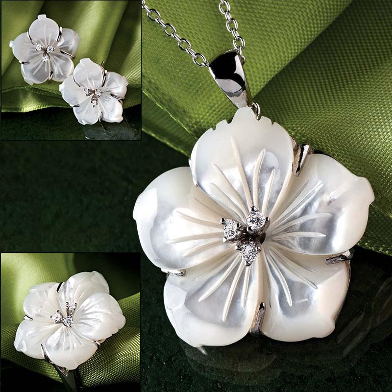 Mother of Pearl Hibiscus Necklace, Ring & Earrings Complete Set