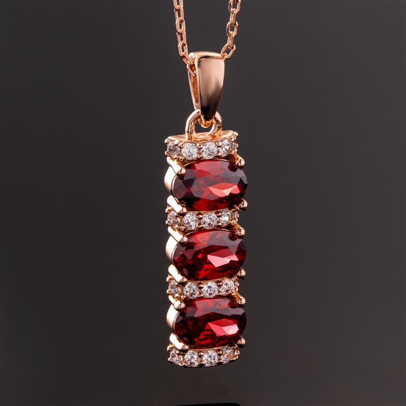 Stress-Free Glamour Necklace (Ruby Red)
