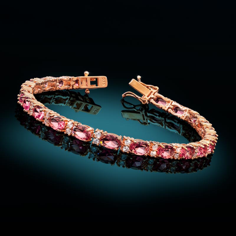 Stress Free Glamour Bracelet in Red