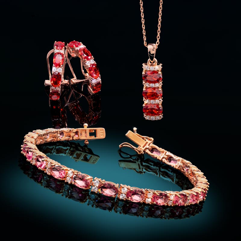 Stress Free Glamour Bracelet in Red