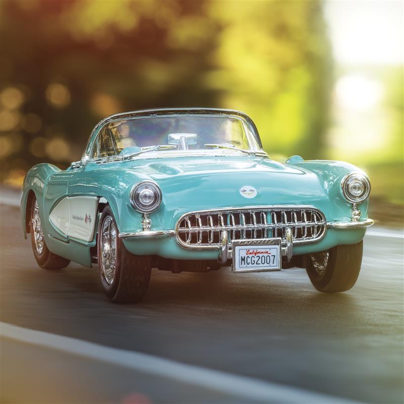 1957 Chevy Corvette (Turquoise)