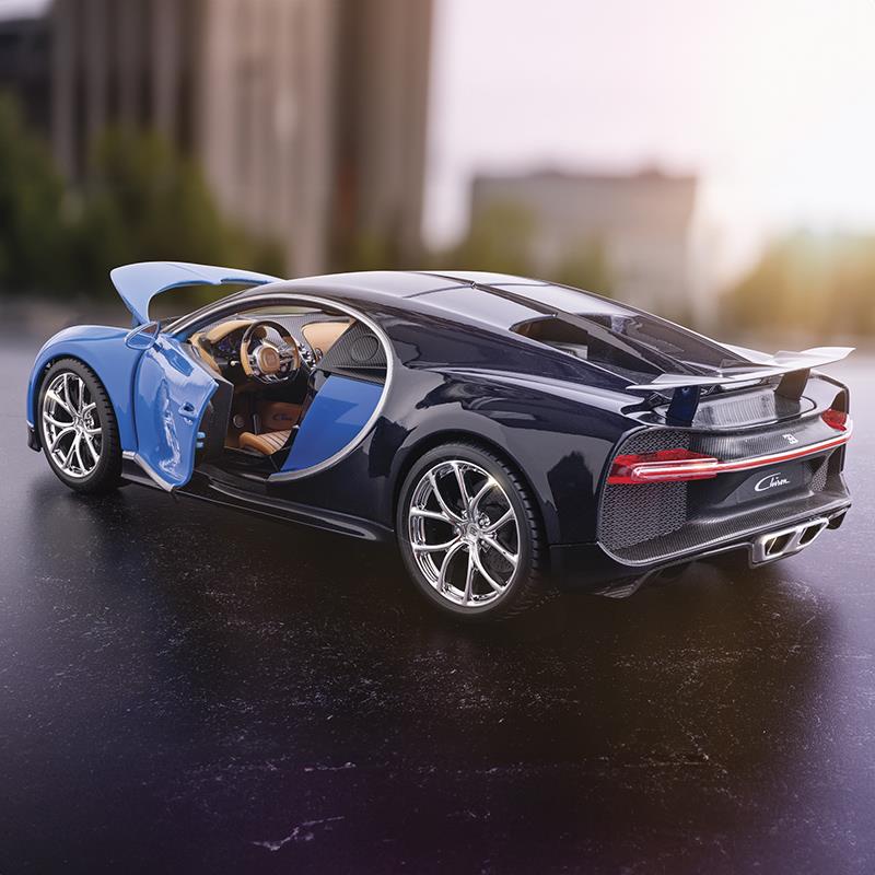 2017 Bugatti Chiron (Blue)