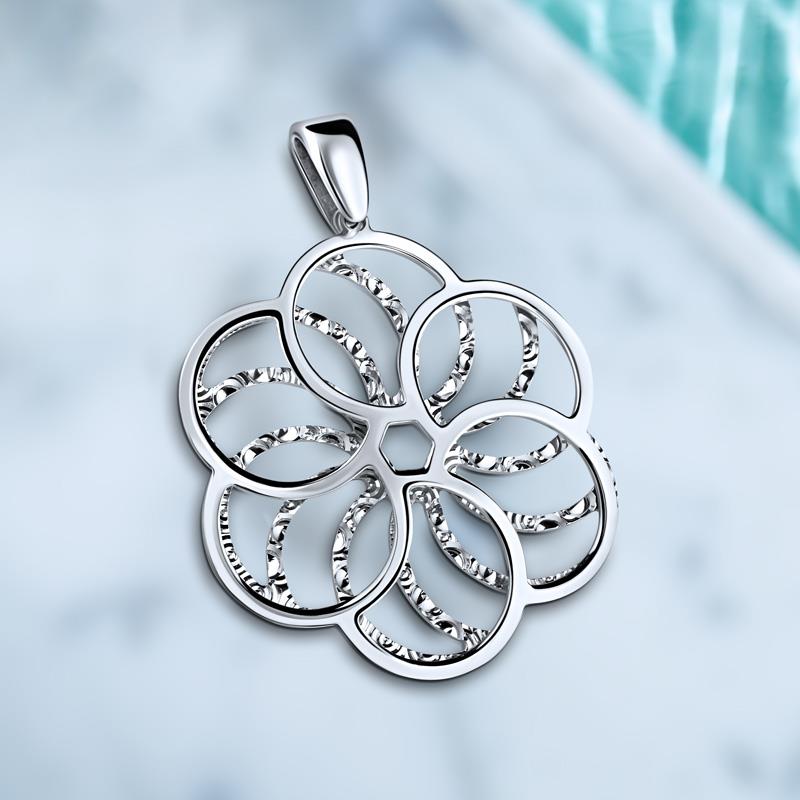 Biennale Sei Pendant (sterling silver)