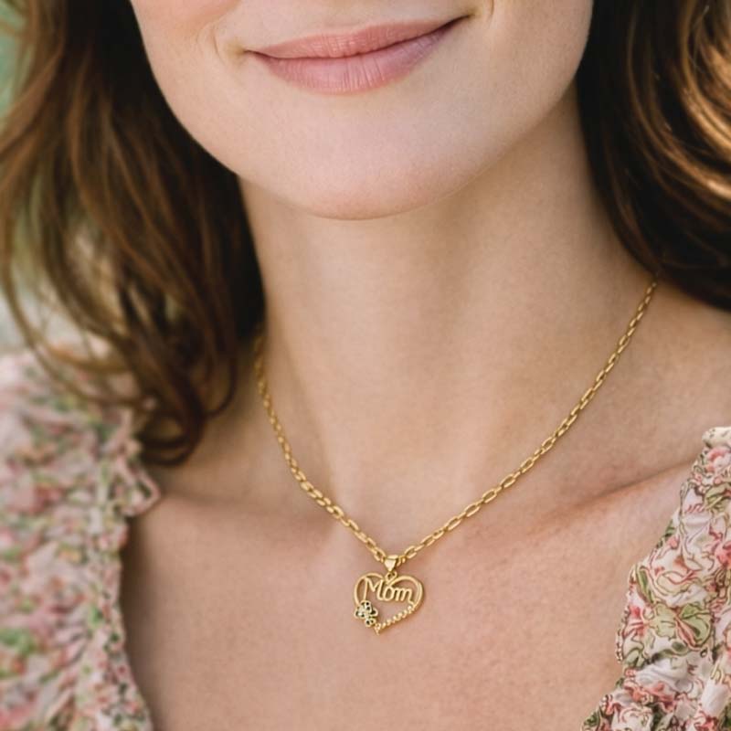 Title of Mom Necklace