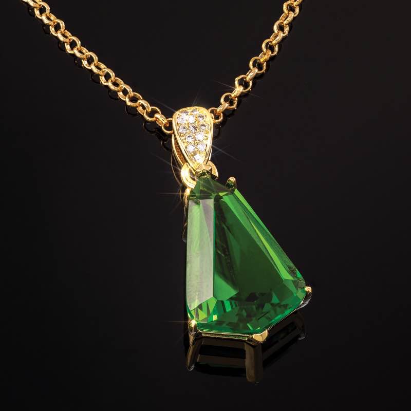 Helenite Green Fire Kite Pendant, Chain & Earrings
