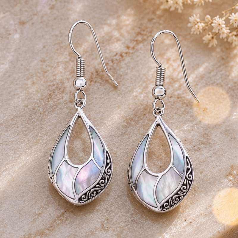 Bali Sea Light Mother-of-pearl Earrings