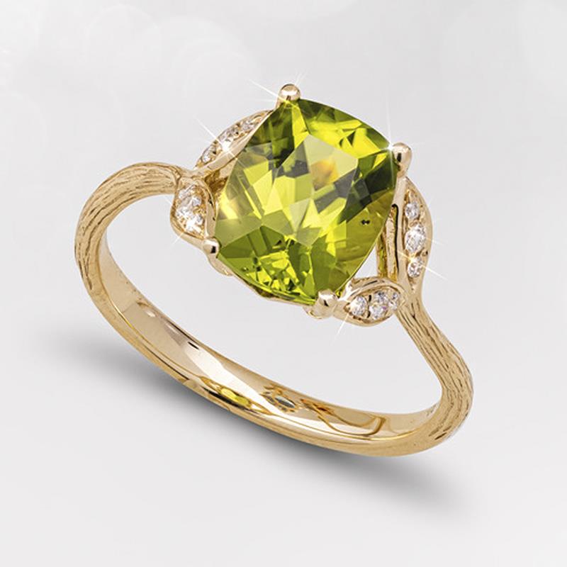 Flora and Fauna 14k Yellow Gold Peridot & Diamond Ring